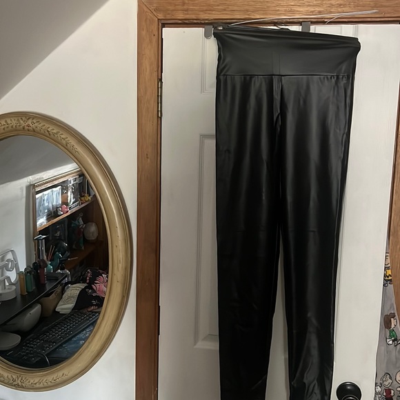 Leather style size small, pants - Picture 1 of 1